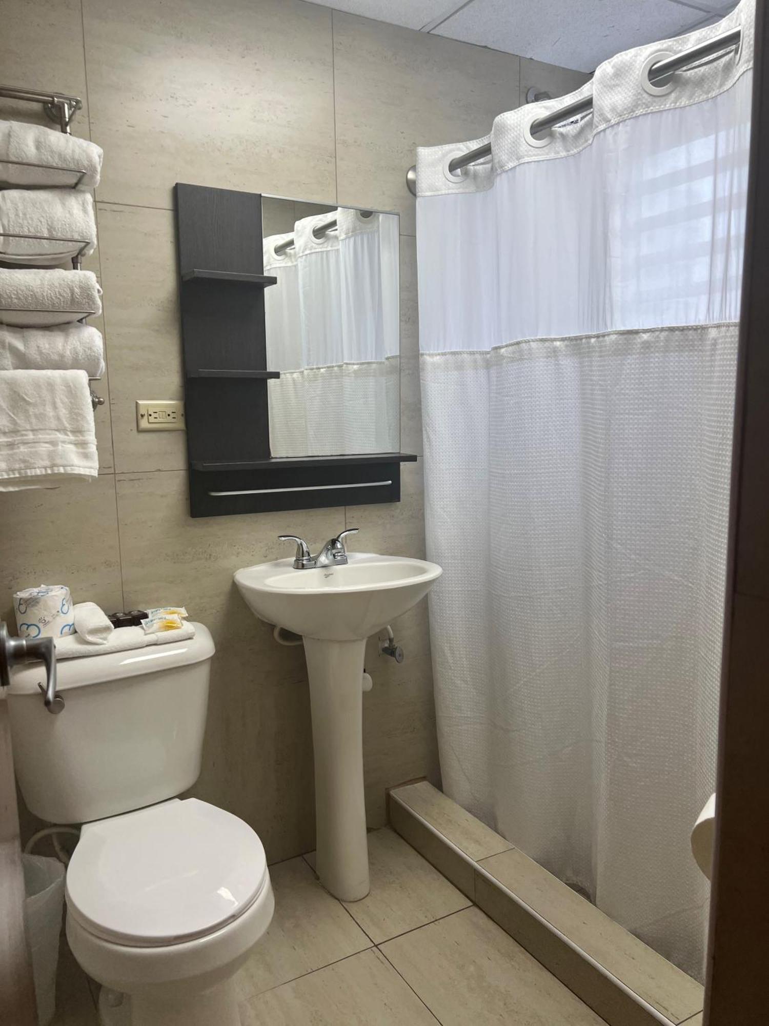 Hotel Villa Del Sol San Juan Extérieur photo